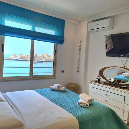 Luxury Seafront Apartments Sarandë 외부 사진