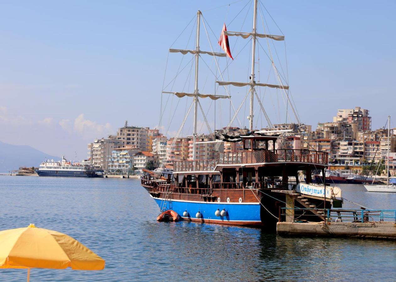 Luxury Seafront Apartments Sarandë 외부 사진