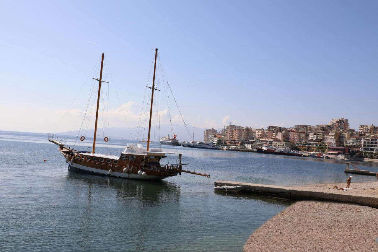 Luxury Seafront Apartments Sarandë 외부 사진