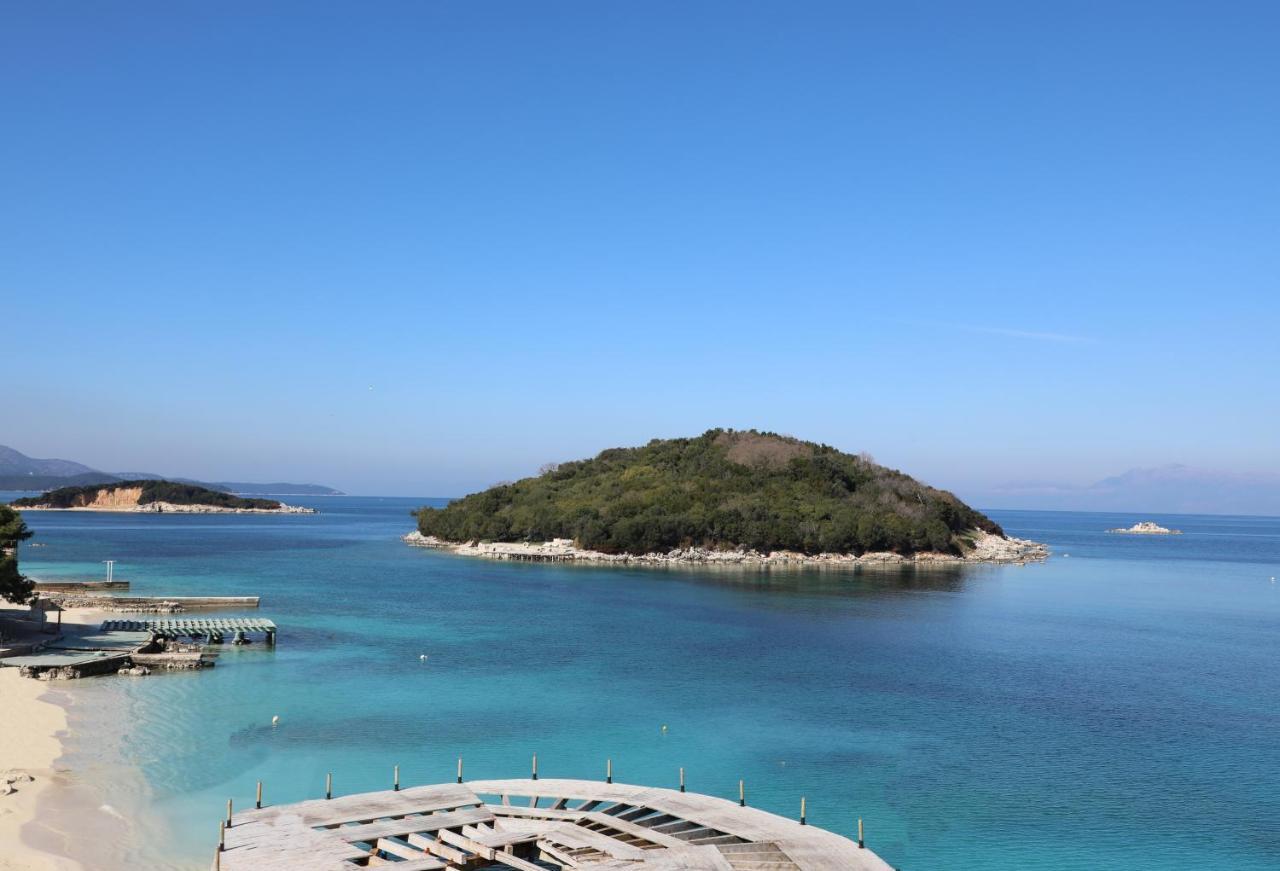 Luxury Seafront Apartments Sarandë 외부 사진