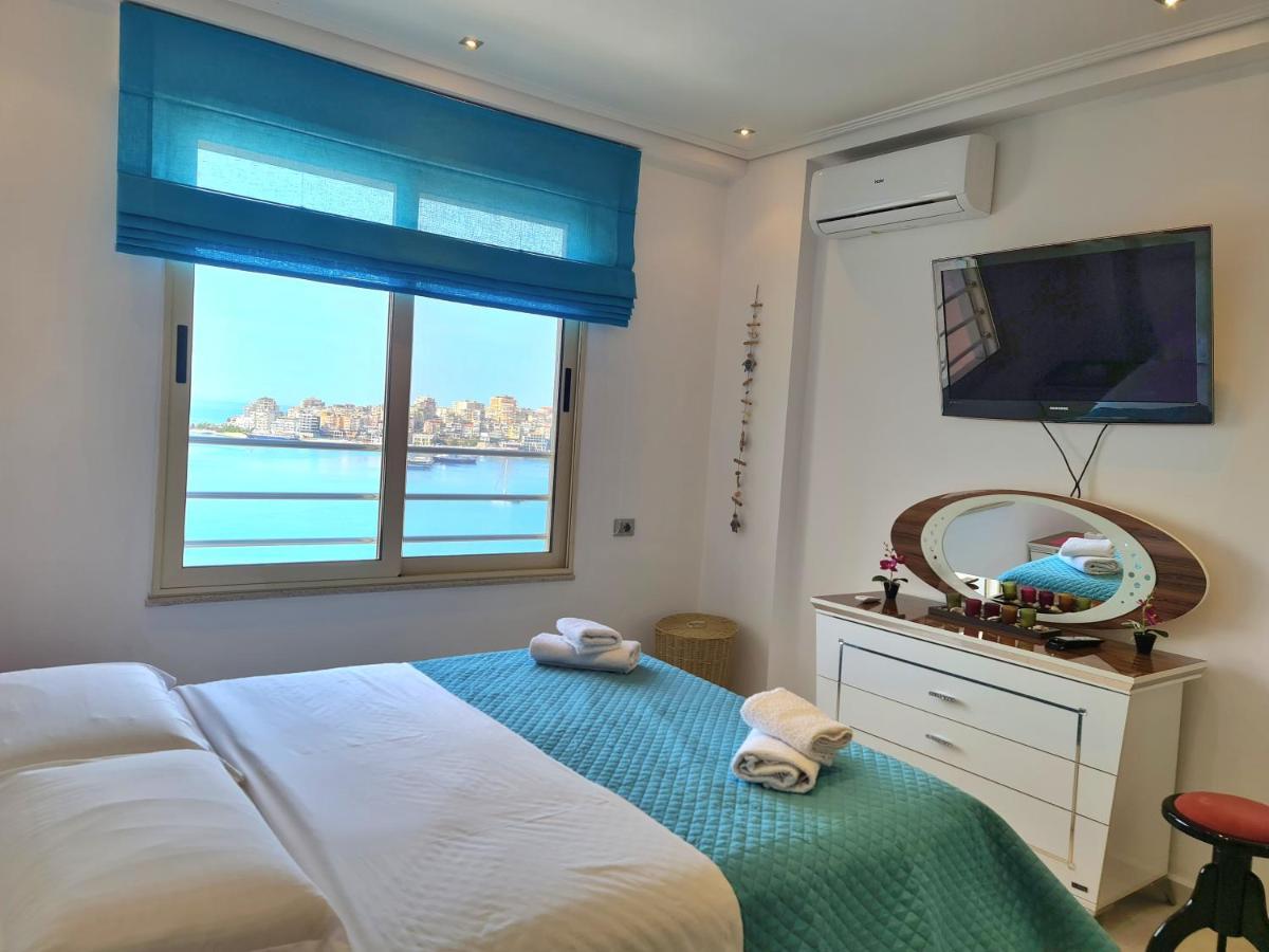 Luxury Seafront Apartments Sarandë 외부 사진
