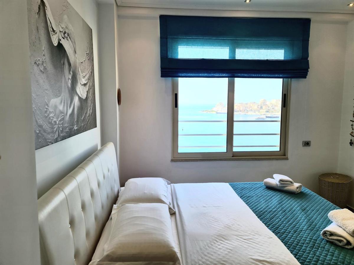 Luxury Seafront Apartments Sarandë 외부 사진