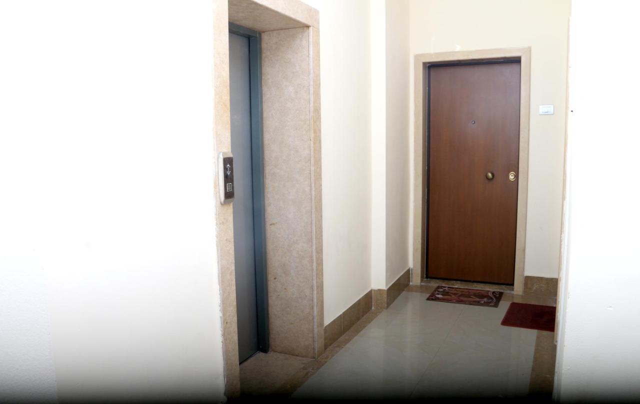 Luxury Seafront Apartments Sarandë 외부 사진