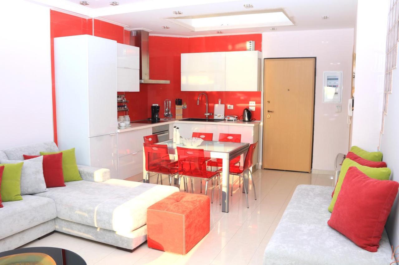 Luxury Seafront Apartments Sarandë 외부 사진